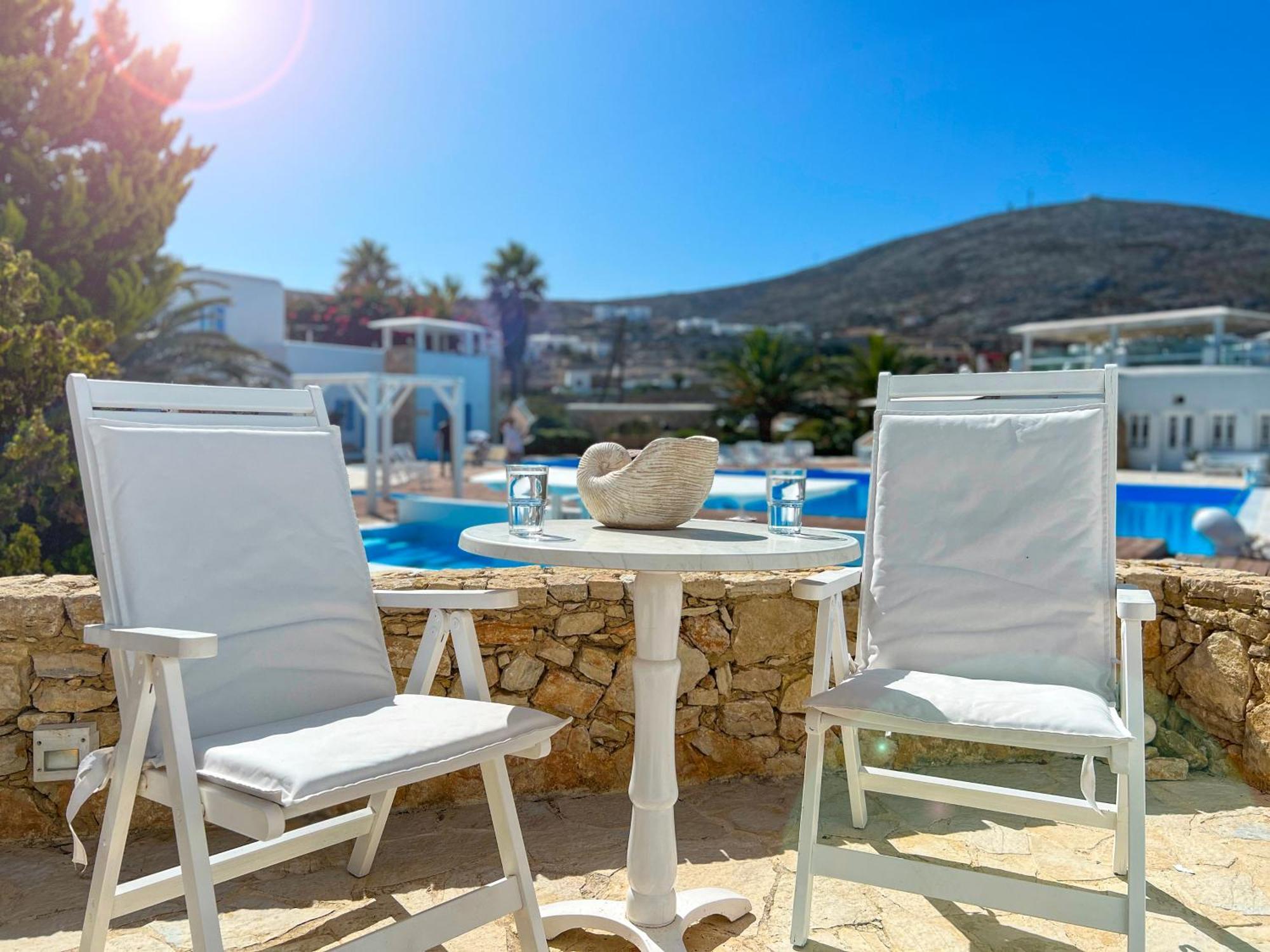 Chora Resort Hotel & Spa Folegandros Town Exterior foto