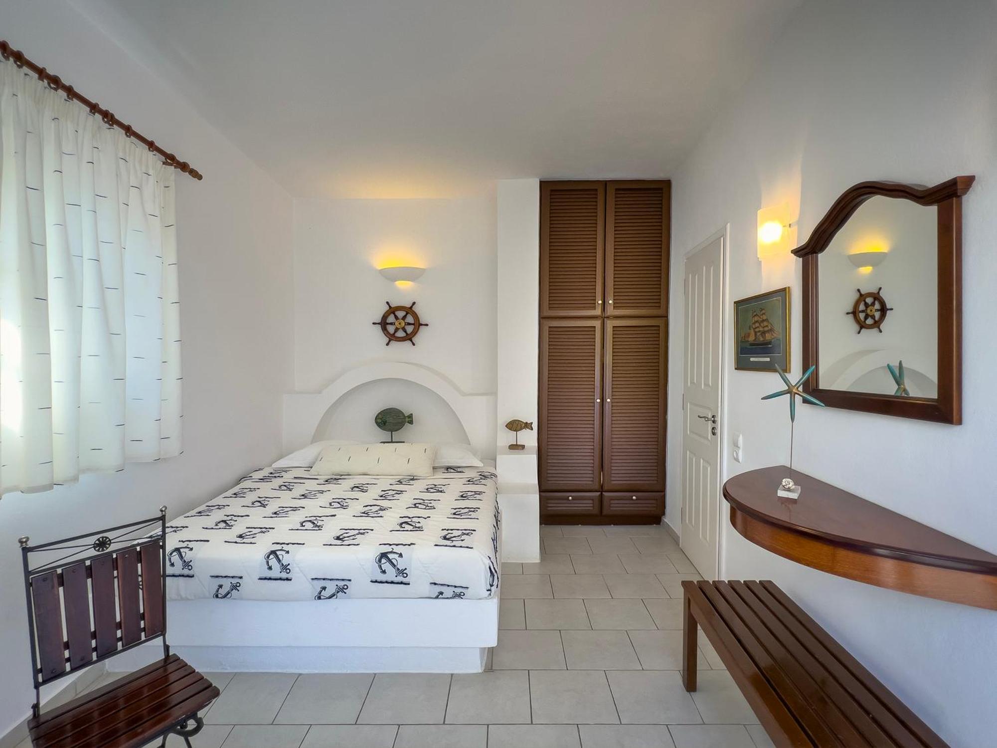 Chora Resort Hotel & Spa Folegandros Town Exterior foto