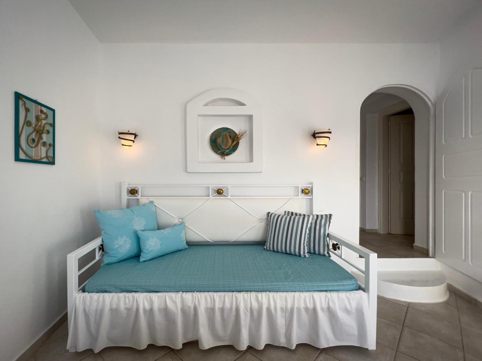 Chora Resort Hotel & Spa Folegandros Town Exterior foto
