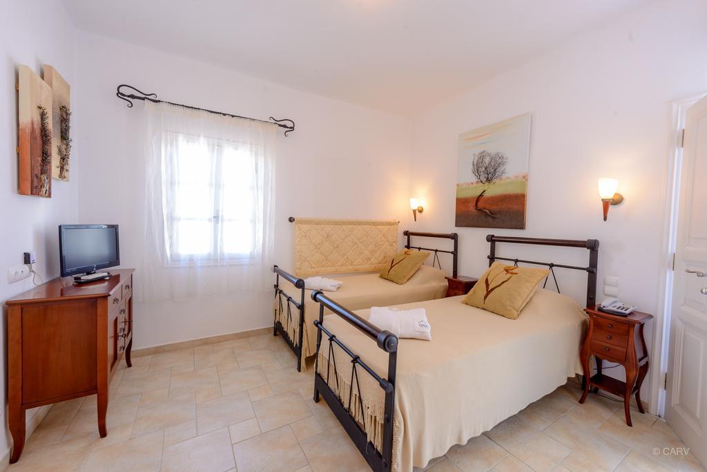 Chora Resort Hotel & Spa Folegandros Town Exterior foto