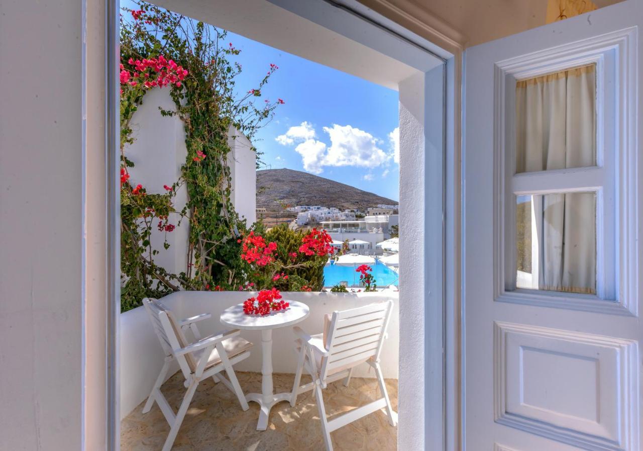 Chora Resort Hotel & Spa Folegandros Town Exterior foto